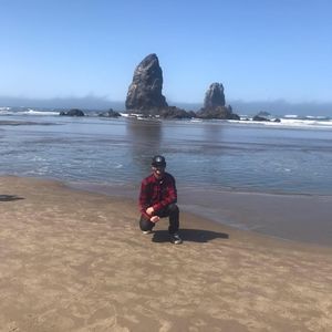 Meet your Posher, Tom